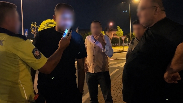 Kaza yapan sürücü aracı başkasının kullandığını söyledi, gerçek ortaya çıkınca kaçtı