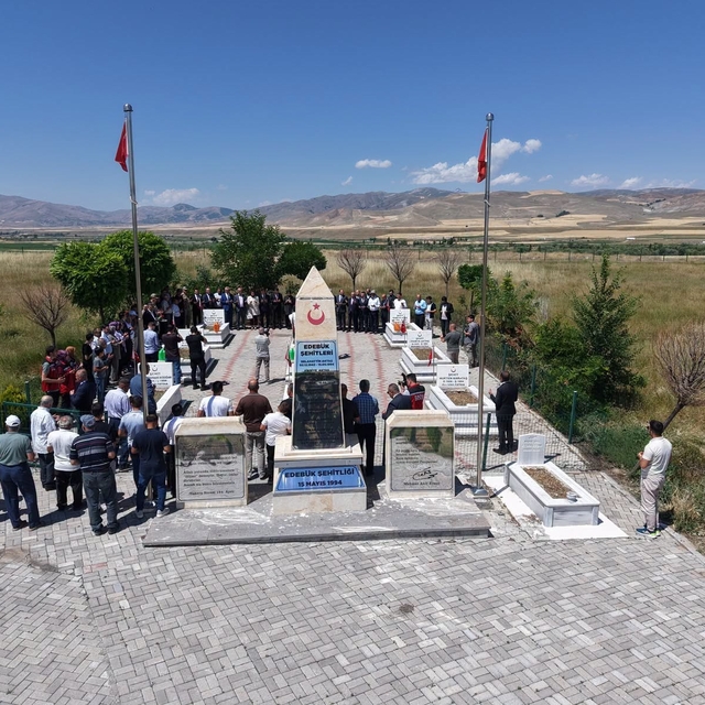 Edebük Şehitliği'nde 15 Temmuz anması