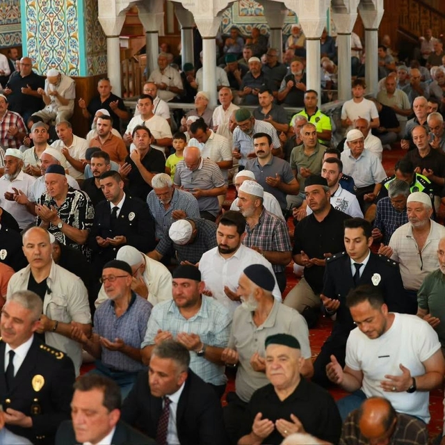 15 Temmuz şehitleri Düzce'de dualarla anıldı