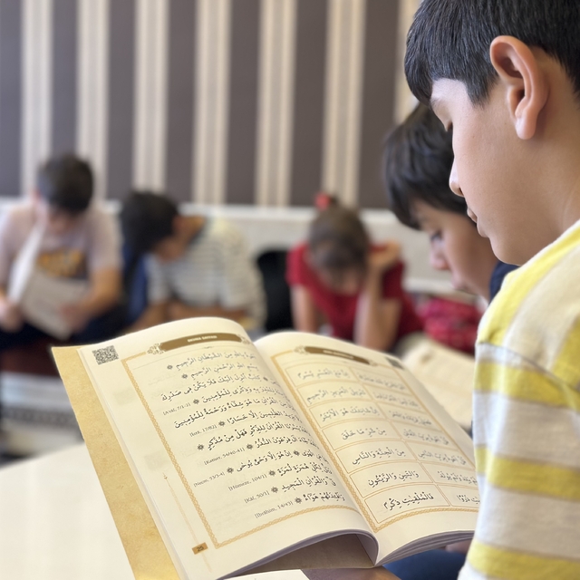 Ağrı'da gençler 15 Temmuz şehitleri için Kur'an-ı Kerim okudu