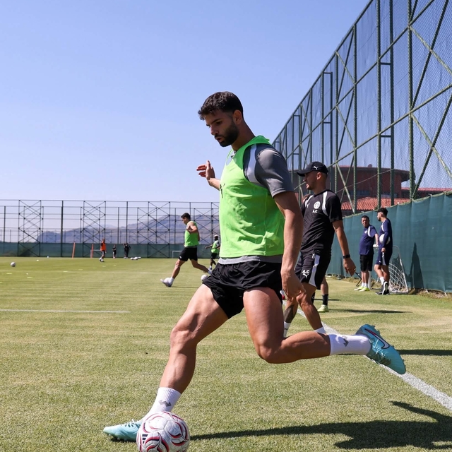 Corendon Alanyaspor yeni sezon hazırlıklarını Burdur'da sürdürüyor