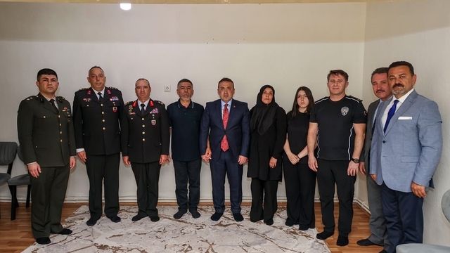 15 Temmuz'da şehit ailesine anlamlı ziyaret