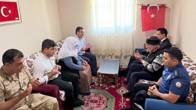 Akyaka'da 15 Temmuz'da şehit aileleri ve gazilere vefa ziyareti