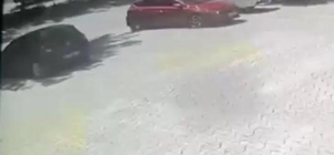 Kaldırımda yürürken taksinin çarptığı anne ile kızı öldü (2)
