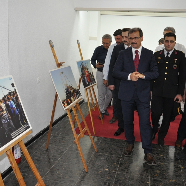 Salihli'de "15 Temmuz Destanı Fotoğraf Sergisi" açıldı
İHA'nın fotoğrafları...