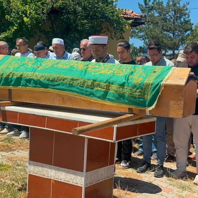 Sarı kantaron toplarken kayalıklardan düşerek ölen hastane teknikeri toprağ...