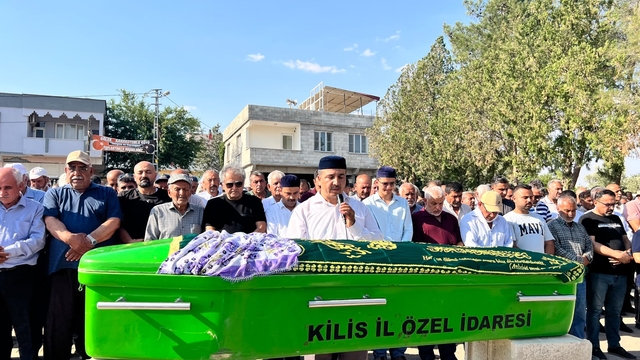 Boşanma aşamasındaki eşi tarafından öldürülen kadın son yolculuğuna uğurlandı