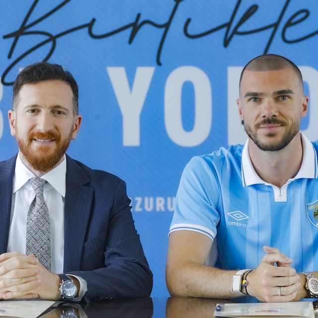 Erzurumspor FK, Nihad Mujakic'i kadrosuna kattı