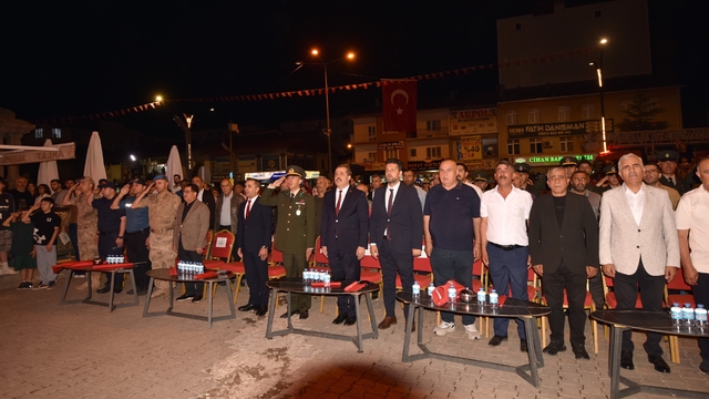 Ahlat'ta '15 Temmuz Demokrasi ve Milli Birlik Günü' etkinliği