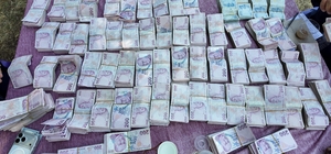 İki gece iki gün süren düğünde 35 koyun kesildi, 6 milyon lira takı takıldı...
