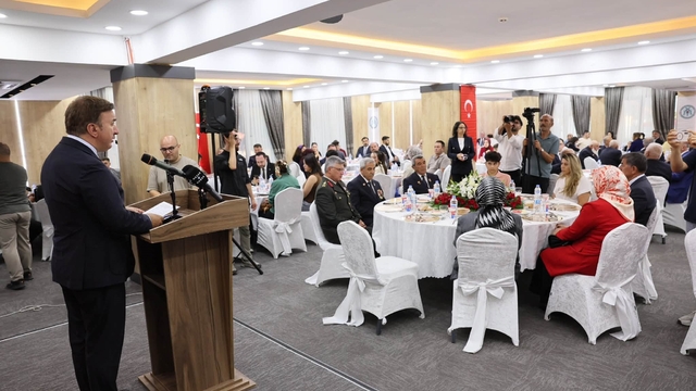 Erzincan'da şehit aileleri ve gaziler onuruna yemek programı düzenlendi