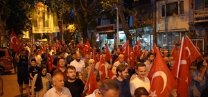 İznikliler meydana akın etti