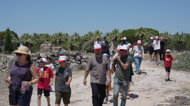 Satranç ustaları Pamukkale ve Hierapolis'e hayran kaldı
