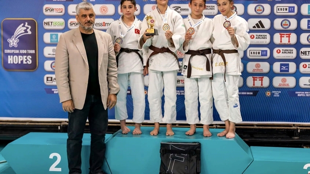 Avrupa Kupası'nda Yunusemre fırtınası