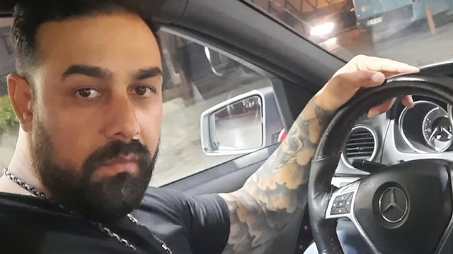Otomobilde husumetlisi tarafından bıçaklanarak öldürüldü
