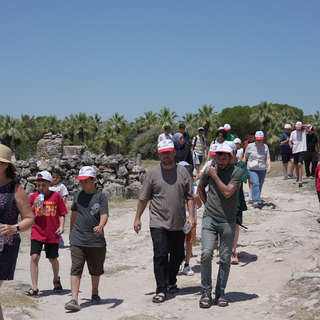 Satranç ustaları Pamukkale ve Hierapolis'e hayran kaldı