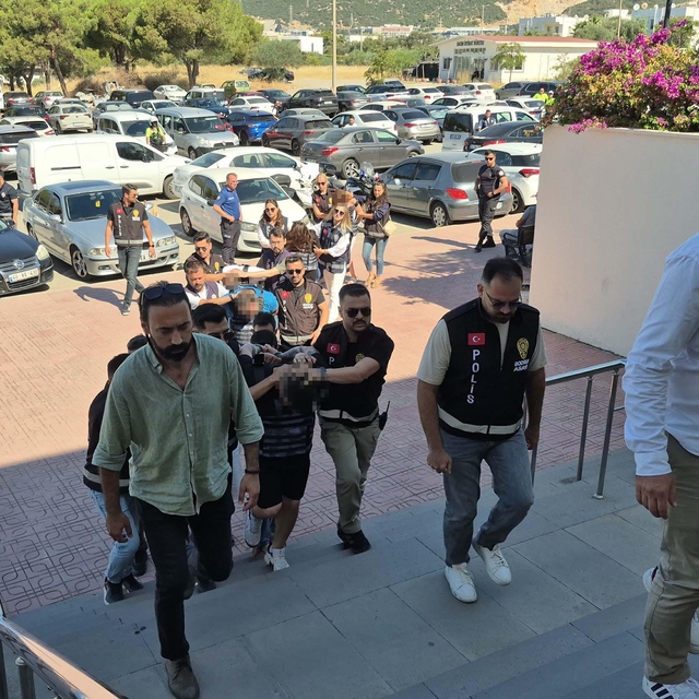 Bodrum'da restorandaki cinayetin şüphelileri adliyede
