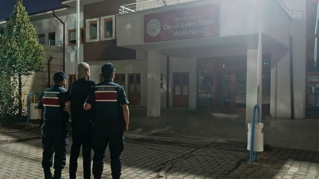Bilecik'te ikamet izni, geçici koruma kimlik belgesi bulunmadığı halde seyahat eden 4 Suriyeli yakalandı