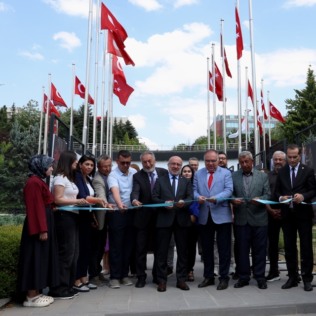 KAYÜ'de 15 Temmuz Anma Töreni ve Fotoğraf Sergisi düzenlendi