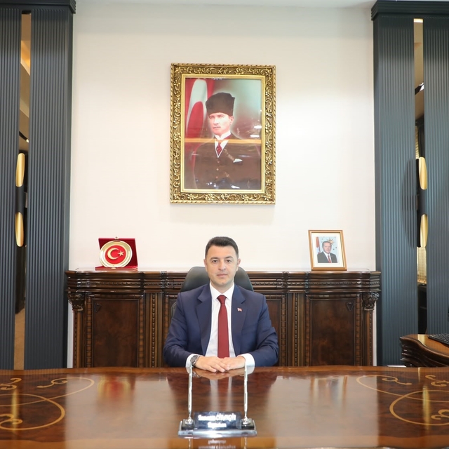 Başkale Kaymakamı Cihangir göreve başladı