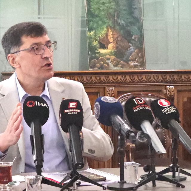 Kütahya Belediye Başkanı Kahveci: "Alnımız açık, başımız dik, görevimizin b...