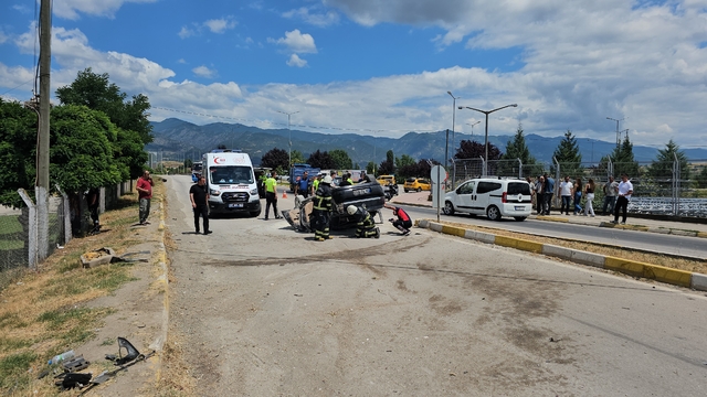 Tokat'ta otomobilin karşı yöne geçtiği kaza kamerada