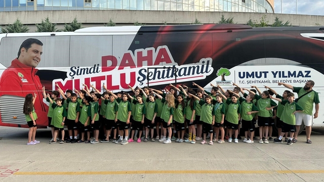 Şehitkamilli yüzücülerden gururlandıran başarı