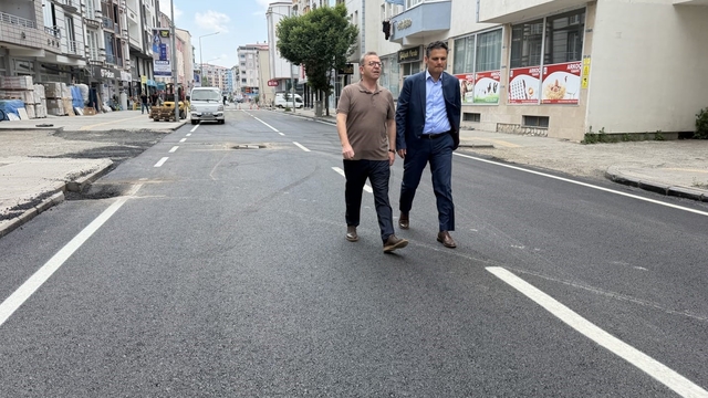 Vali Ziya Polat, Cumhuriyet Caddesi'ndeki yol çalışmalarını yerinde inceledi