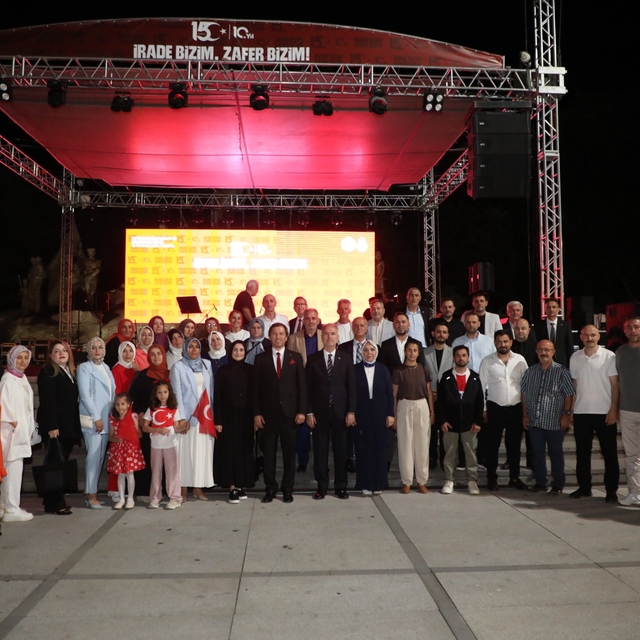 İnegöl 15 Temmuz'un 10'uncu yılında Milli irade için tek yürek oldu