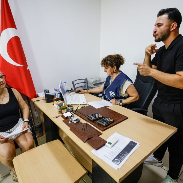 Büyükşehir'den işitme cihazı desteği