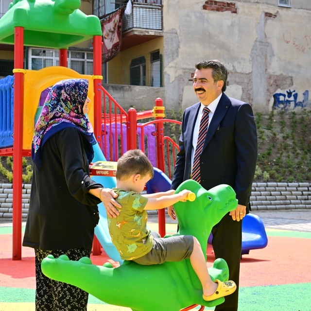 Yıldırım'da parklara yaz bakımı