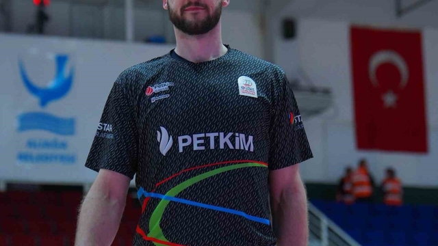 Aliağa Petkimspor'da Martynas Sajus ile yollar ayrıldı