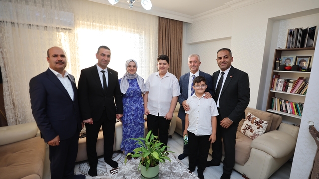 Şahinbey Belediyesi başarılı öğrencileri ödüllendiriyor