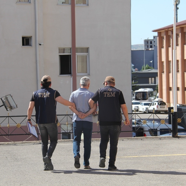 Sivas'ta firari FETÖ hükümlüsü yakalandı