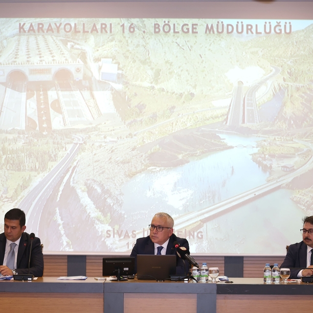 Sivas'ta kamu yatırımlaınrda 6 ayda 4 milyar 147 milyon lira harcandı
Sivas...