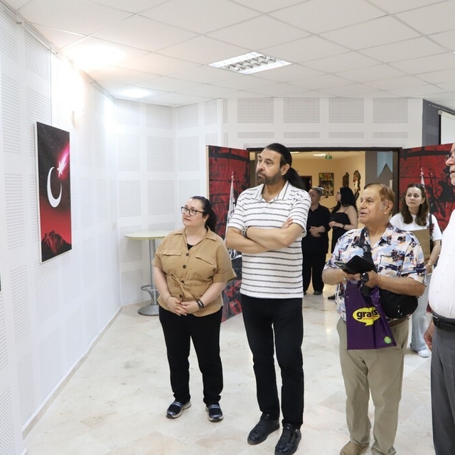 DPÜ'de "Zaferin Adı Türkiye" Poster Sergisi sanatseverlerle buluştu
