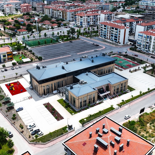 Türkiye'nin en büyüğü, Karatay Engelli Aktif Yaşam Merkezi açıldı
Bakan Mah...