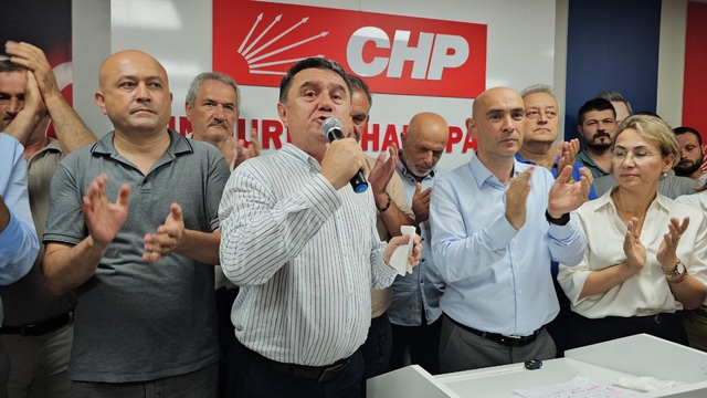 Görevden alınan CHP il yönetiminden tepki: "Kararı tanımıyoruz"