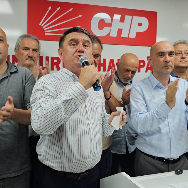 Görevden alınan CHP il yönetiminden tepki: "Kararı tanımıyoruz"