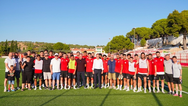 Başkan Ergin'den Ayvalık gücü Belediyespor'a moral ziyareti