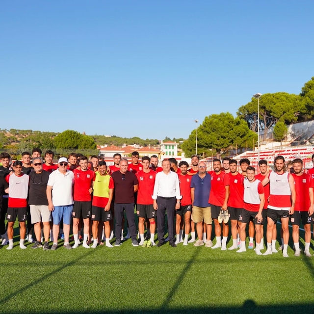 Başkan Ergin'den Ayvalık gücü Belediyespor'a moral ziyareti