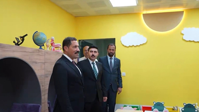 Yayladağı ilçe halk kütüphanesi hizmete açıldı