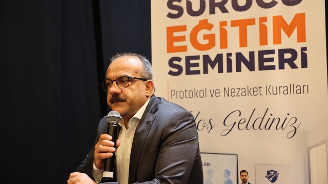Büyükşehir Belediyesi'nden toplu taşıma personeline eğitim