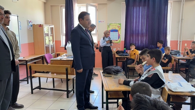 Kütahya Valisi Işın, Yaz Kur'an Kursu öğrencilerinin dondurma çağrısına kayıtsız kalmadı