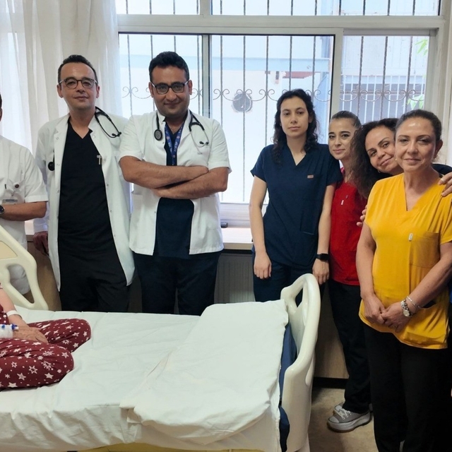 Riskli ameliyat, dünyada üçüncü kez Ege Üniversitesinde yapıldı
Daha önce ü...