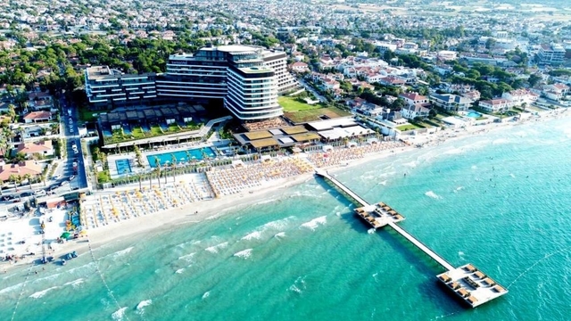 Çeşme otellerinde doluluk oranı yüzde 90'a ulaştı