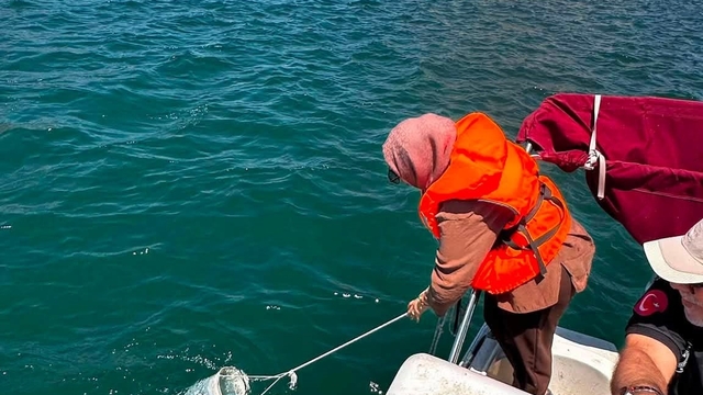 Keban Baraj Gölü'nde su kalitesi düzenli olarak izleniyor