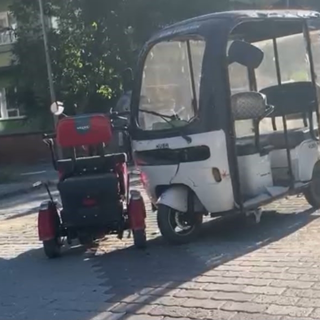 Engelli aracı ile elektrikli bisiklet çarpıştı, 1 yaralı