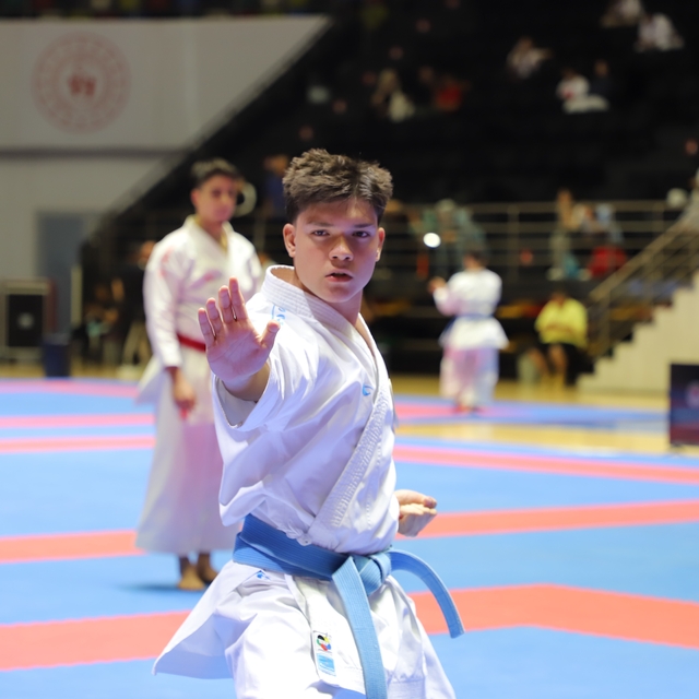 Samsun'da bin 247 karate sporcusunun madalya mücadelesi