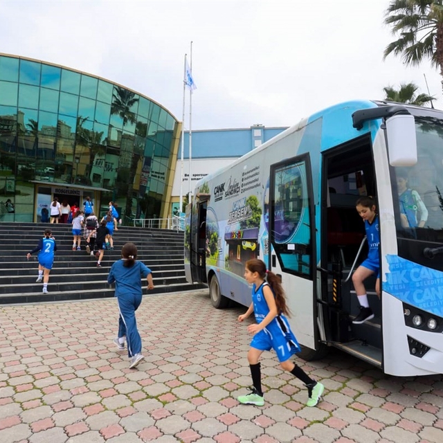 Canik Belediyesi'nden ücretsiz sporcu servisi